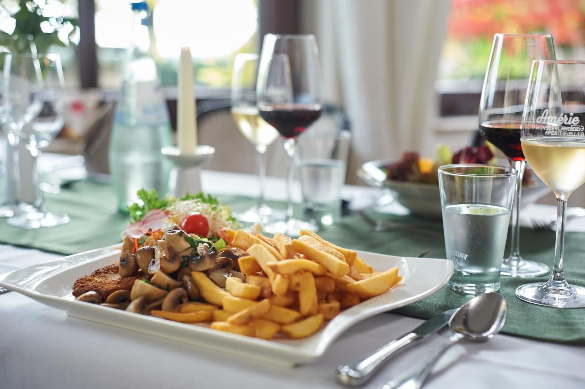 Hotel Restaurant Waldschloesschen Lienen Esterno foto
